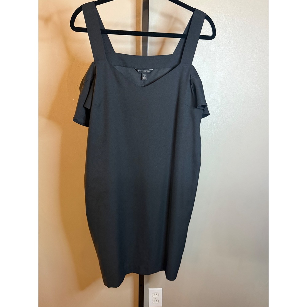 Banana Republic Black Cold Shoulder Shift Dress Womens 12 Petite Wide Strap Mini